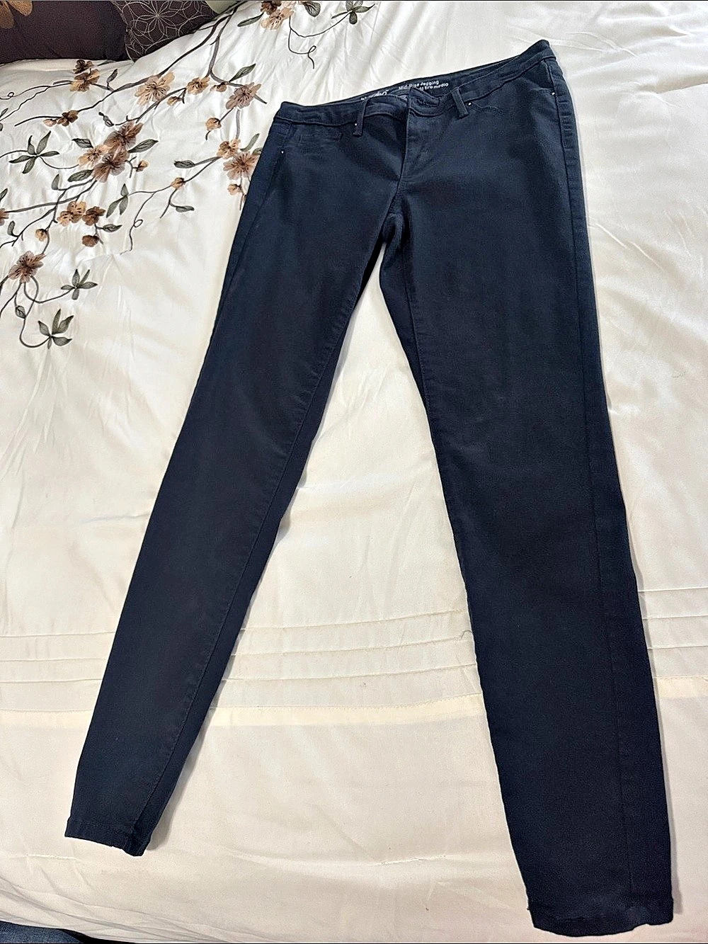 Wax Jeans Mid-Rise Jegging Jeggings in Black Waist 28